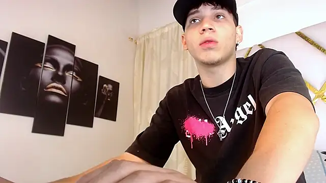 Jonathan Moreau online show from 12.08.24