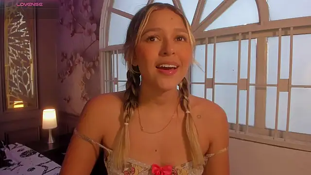Cami hunter  online show from 12.10.24