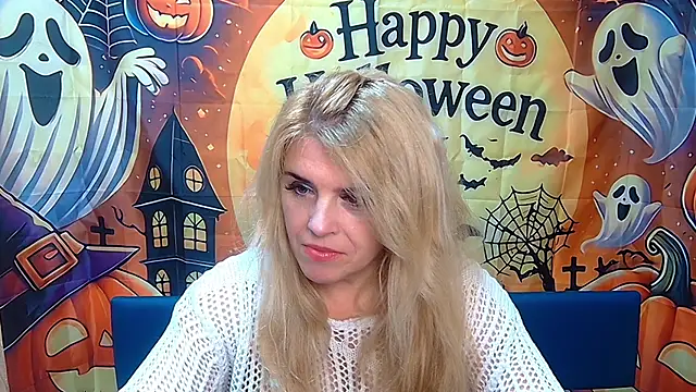 Snapshot of Julya_Barbi chatting on 10.23.25 Julya Barbi online show from 10.23.25