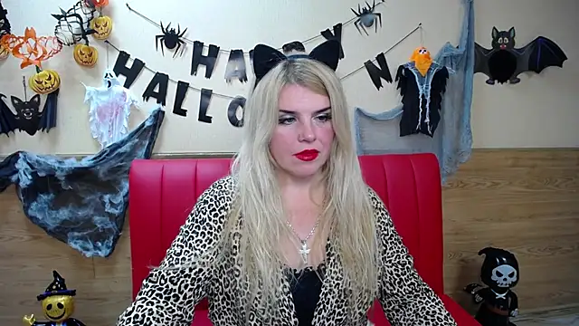 Snapshot of Julya_Barbi chatting on 11.03.25 Julya Barbi online show from 11.03.25