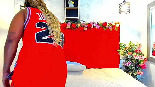 SilvannaFit online show from 02.27.26