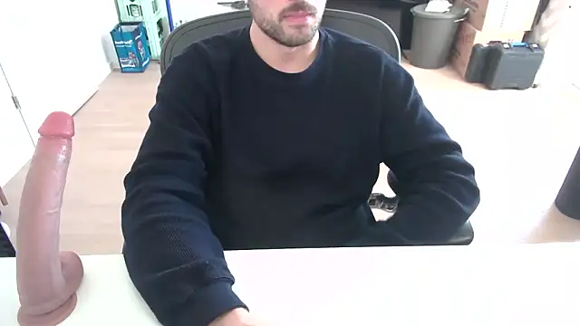 taallguyy 196 online show from 12.04.25