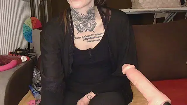 liloucamchaudee online show from 02.18.26