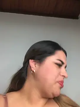 Amira  Fatima online show from 03.01.25