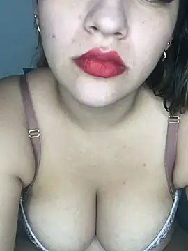 Amira  Fatima online show from 03.08.25