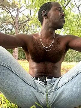 Melaneighted online show from 10.25.25