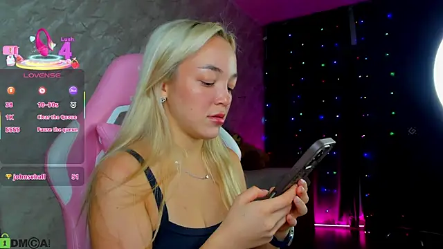 Christy Little online show from 10.03.25