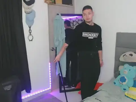 MarceloMilk online show from 10.10.25