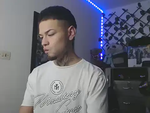 MarceloMilk online show from 11.08.25