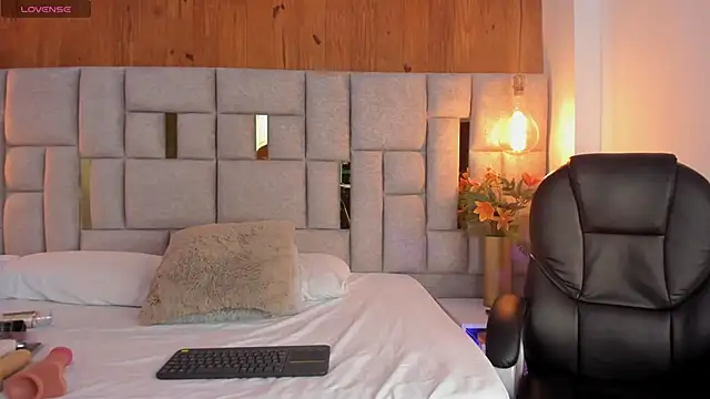 Saori newman online show from 01.24.25