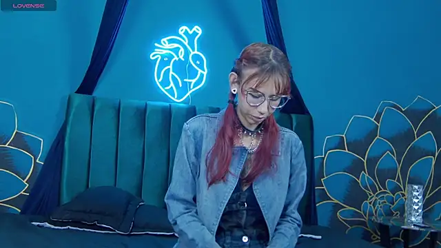 Lunamistyc online show from 11.27.25