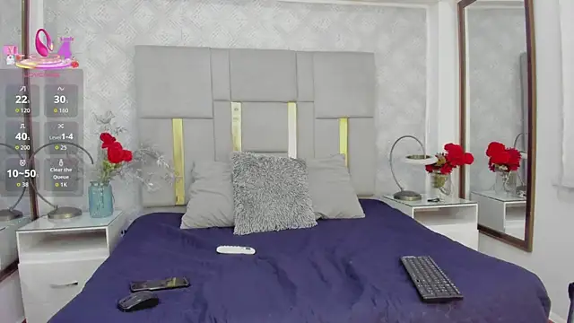 Snapshot of Valery_Diamond chatting on 10.02.25 Valery Diamond online show from 10.02.25