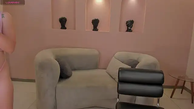 AlinaKravitz online show from 01.17.25