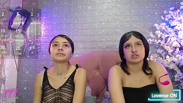 Snapshot of _lesbi_hard_69 chatting on 06.18.26 lesbi hard 69 online show from 06.18.26