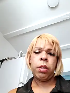 blondebitchlitle online show from 01.10.25