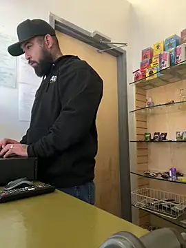 Snapshot of jr91esl chatting on 01.31.25 jr91esl online show from 01.31.25