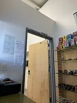 Snapshot of jr91esl chatting on 02.15.25 jr91esl online show from 02.15.25