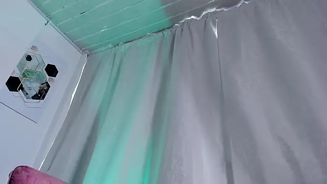 LaylaJewel online show from 01.05.26