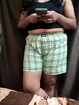 Snapshot of Tamilmayill chatting on 02.22.25 Tamilmayill online show from 02.22.25