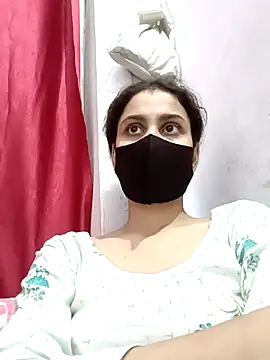 Snapshot of magicmoment00786 chatting on 10.02.25 magicmoment00786 online show from 10.02.25