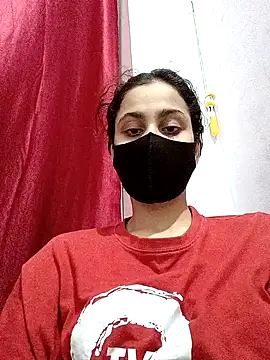 Snapshot of magicmoment00786 chatting on 10.04.25 magicmoment00786 online show from 10.04.25