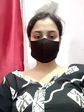 Snapshot of magicmoment00786 chatting on 10.24.25 magicmoment00786 online show from 10.24.25