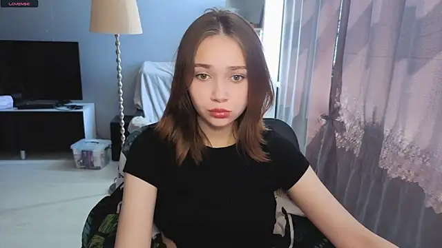 Snapshot of SweetLinaa chatting on 06.06.26 SweetLinaa online show from 06.06.26