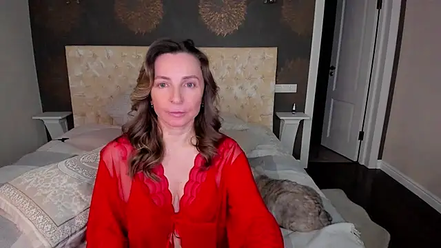 Snapshot of AllisonWilliams chatting on 01.19.25 AllisonWilliams online show from 01.19.25