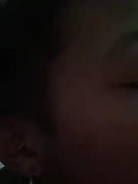 Snapshot of haineuseee chatting on 12.28.24 haineuseee online show from 12.28.24