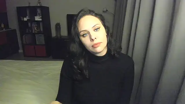 MollyCheiz online show from 01.18.25