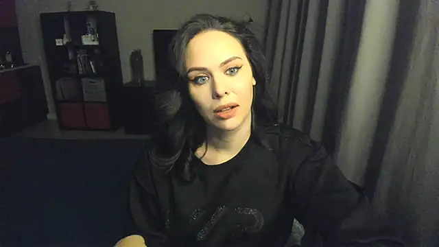 MollyCheiz online show from 01.22.25