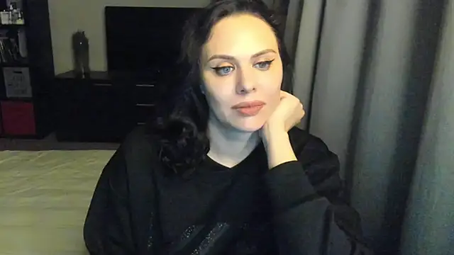 MollyCheiz online show from 02.06.25