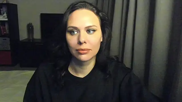 MollyCheiz online show from 02.07.25