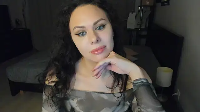 MollyCheiz online show from 09.10.25