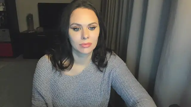 MollyCheiz online show from 10.20.25