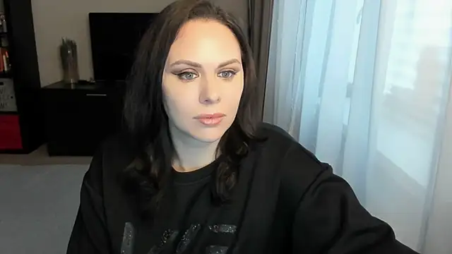 MollyCheiz online show from 11.13.25