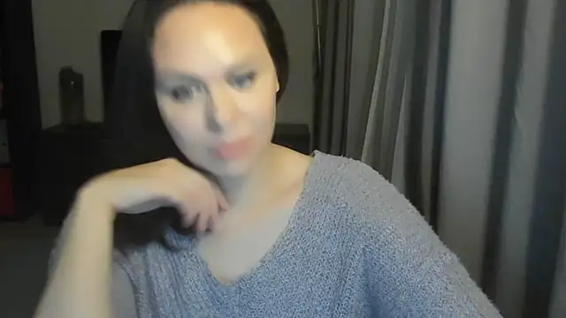 Snapshot of MollyCheiz chatting on 02.05.26 MollyCheiz online show from 02.05.26