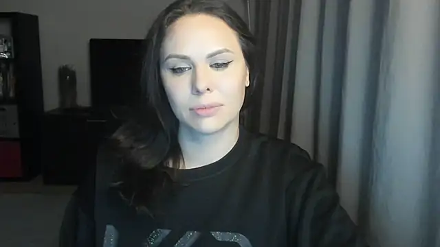 Snapshot of MollyCheiz chatting on 02.06.26 MollyCheiz online show from 02.06.26