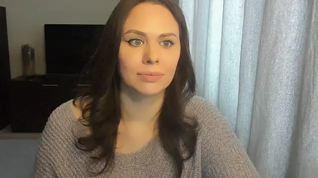 Snapshot of MollyCheiz chatting on 02.19.26 MollyCheiz online show from 02.19.26