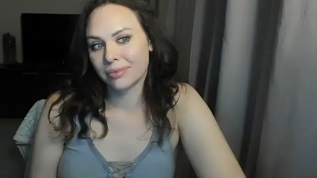 MollyCheiz online show from 04.15.26