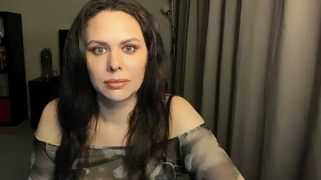 MollyCheiz online show from 07.18.26