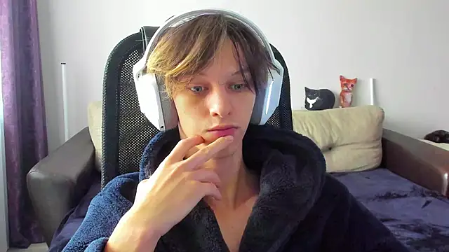 Ostin meow online show from 10.22.25