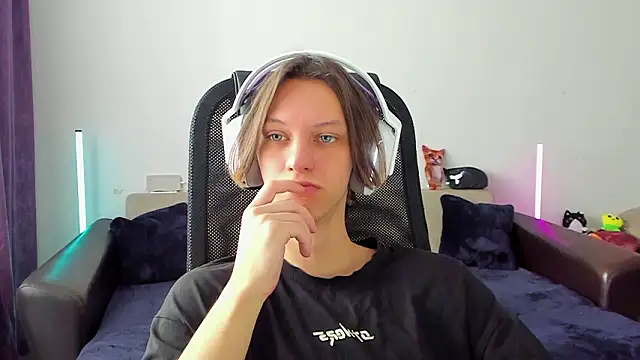 Ostin meow online show from 02.24.26