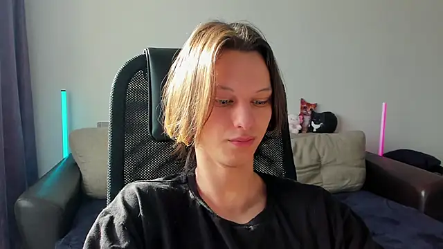 Ostin meow online show from 04.21.26