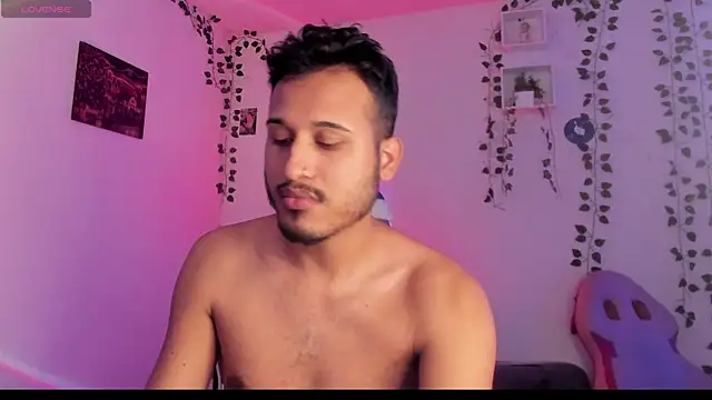 Raf brunette online show from 12.07.24