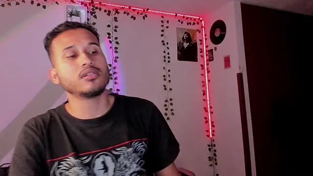 Raf brunette online show from 02.15.25