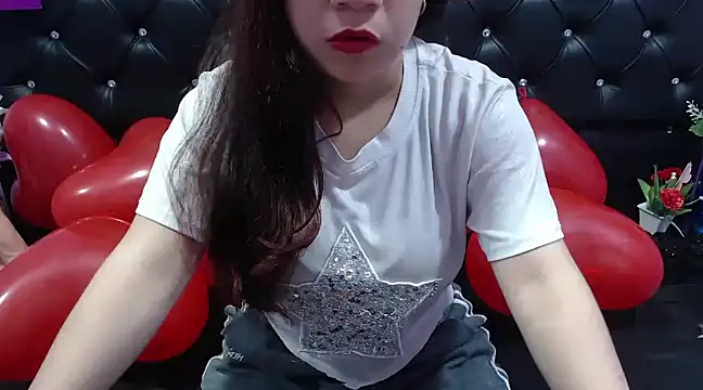 MelanyCarter18 online show from 02.14.25