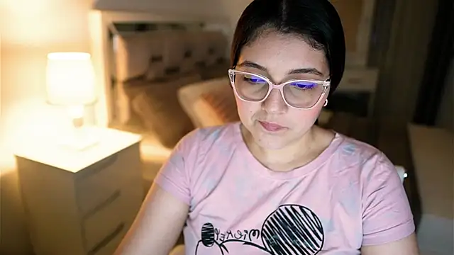 Camilaa bueno online show from 11.21.25