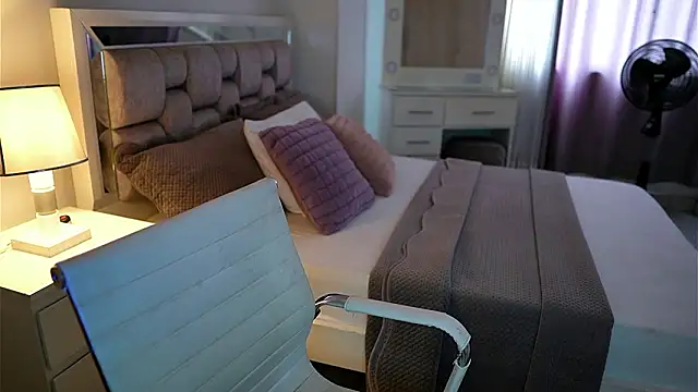 Camilaa bueno online show from 02.07.26