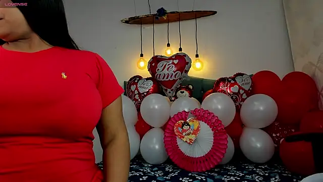 Snapshot of Any_topless chatting on 02.11.25 Any topless online show from 02.11.25